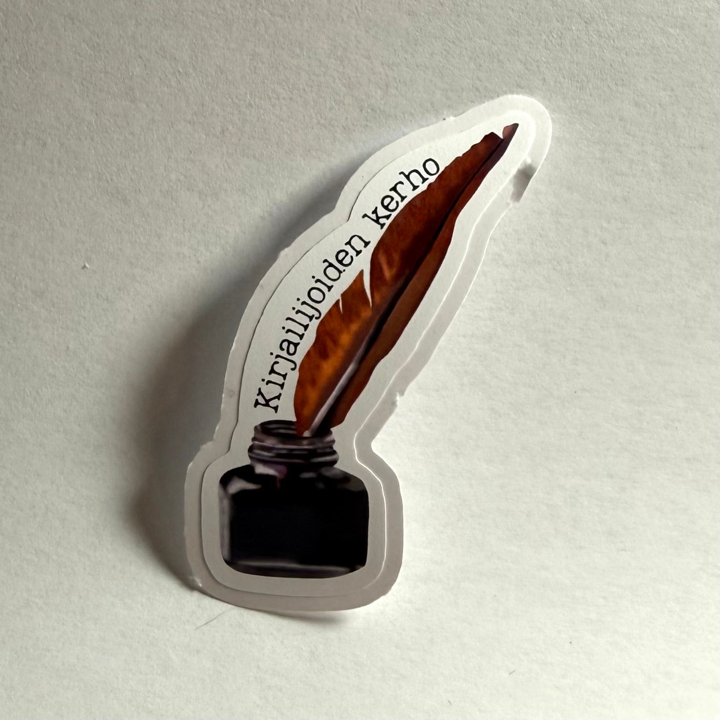 Kirjailijoiden kerho | Kiiltävä vinyyli | FI/EN