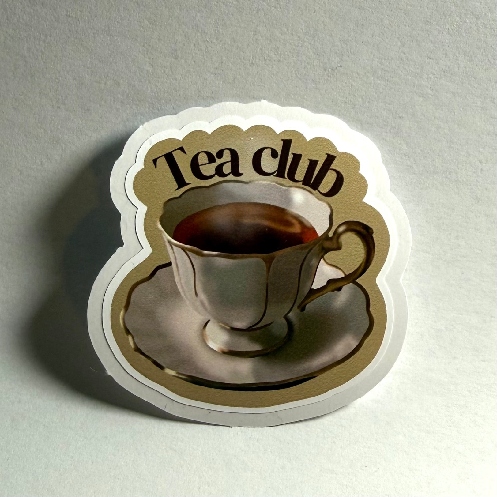 Tee kerho | Kiiltävä vinyyli | FI/EN