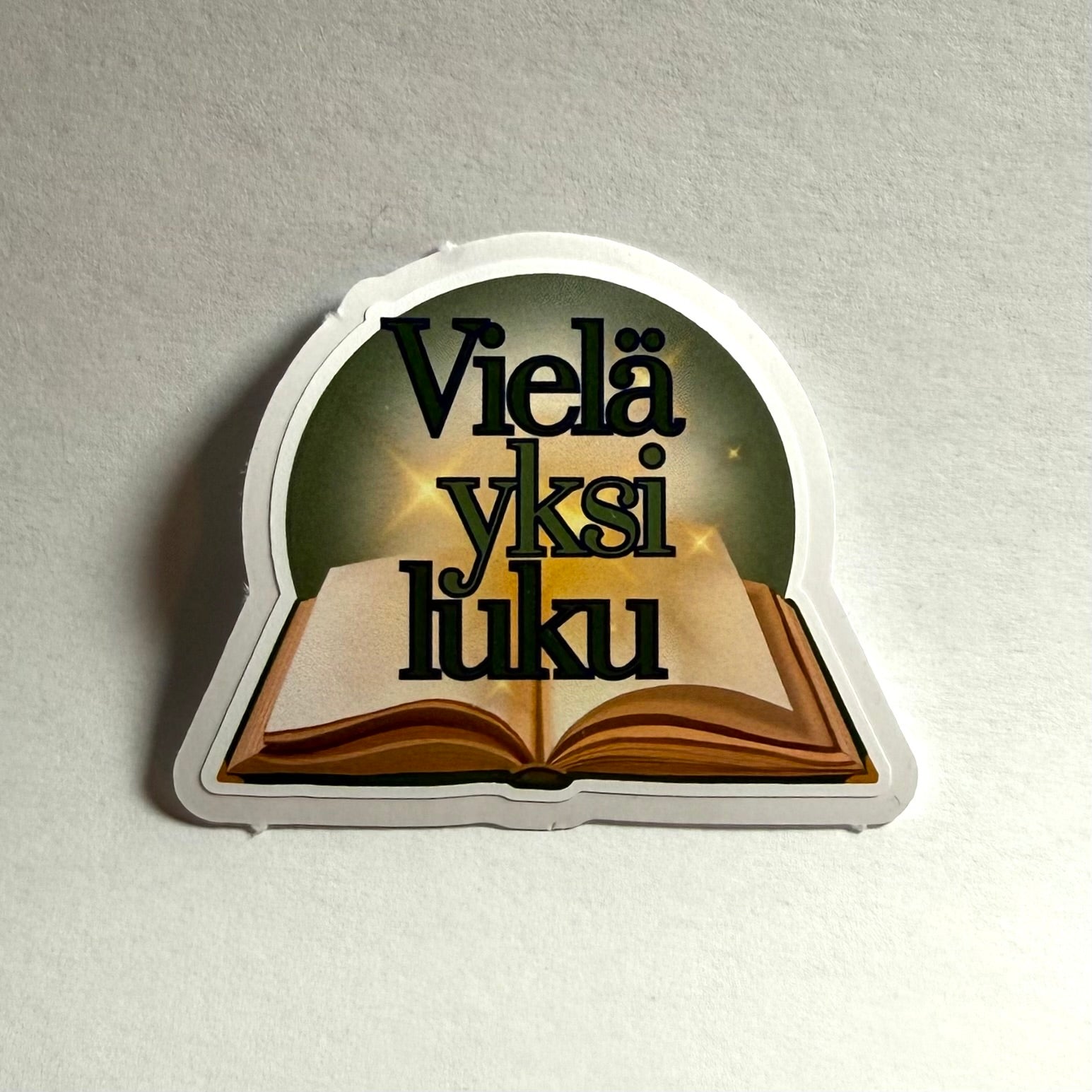 Vielä yksi luku | Kiiltävä vinyyli | FI/EN