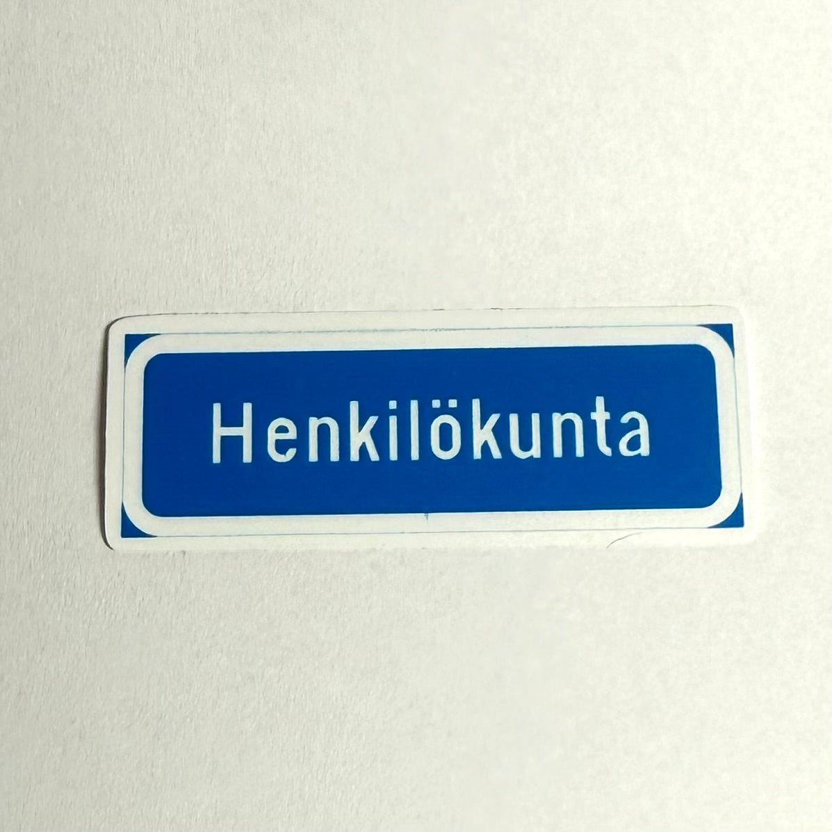 Henkilökunta | Kiiltävä vinyyli